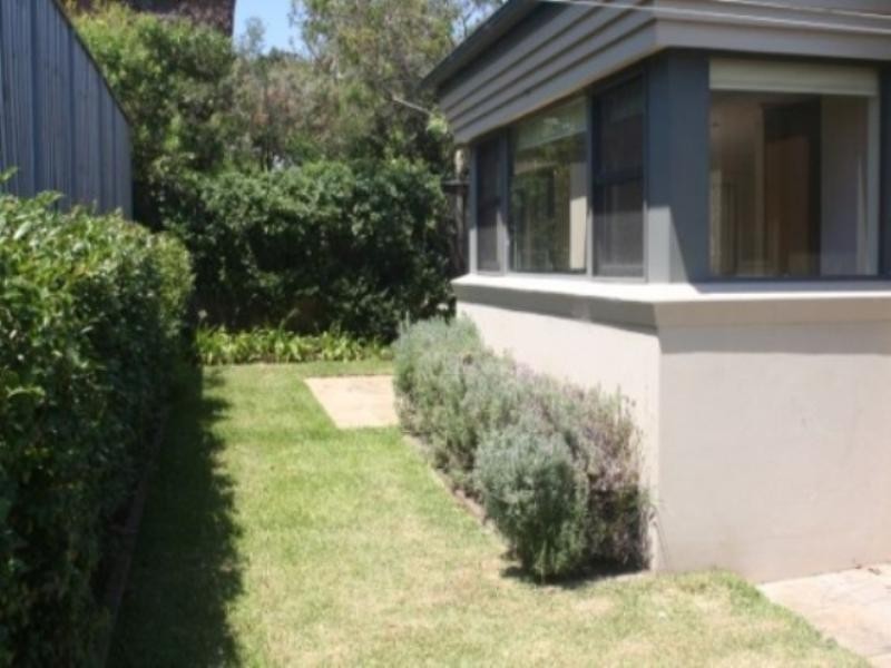 11 Taylor Street, North Curl Curl NSW 2099