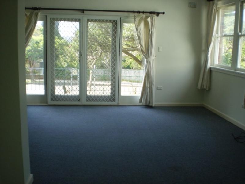 2 The Crescent, Dee Why NSW 2099