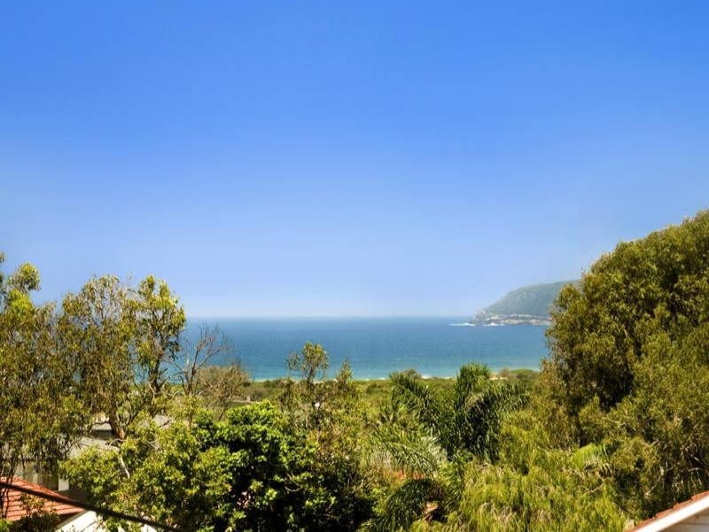 14 Bellevue Parade, North Curl Curl NSW 2099