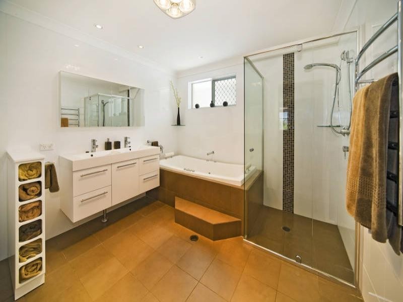 36 Delaigh Avenue, North Curl Curl NSW 2099