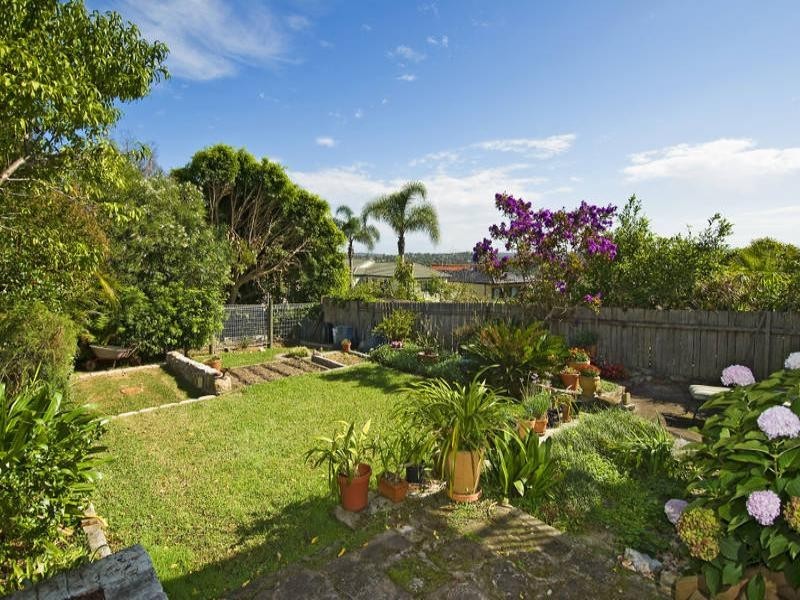 9 Austin Avenue, North Curl Curl NSW 2099