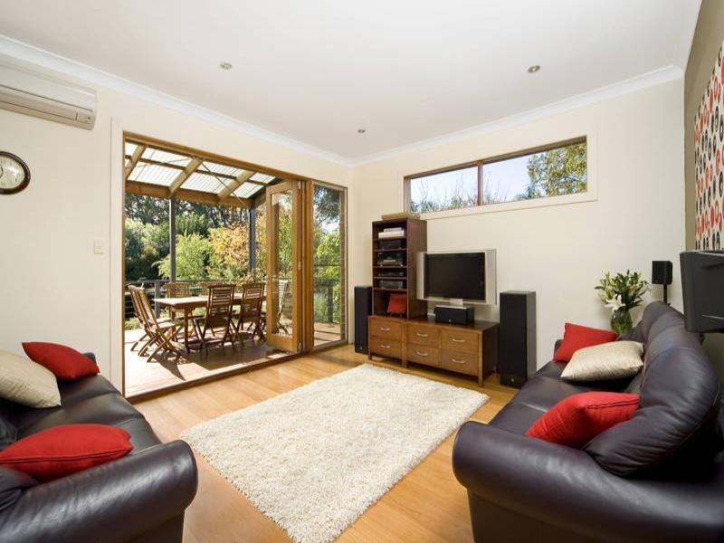 43 Wyadra Avenue, Freshwater NSW 2096