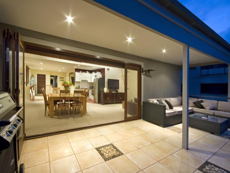 67 Griffin Road, North Curl Curl NSW 2099