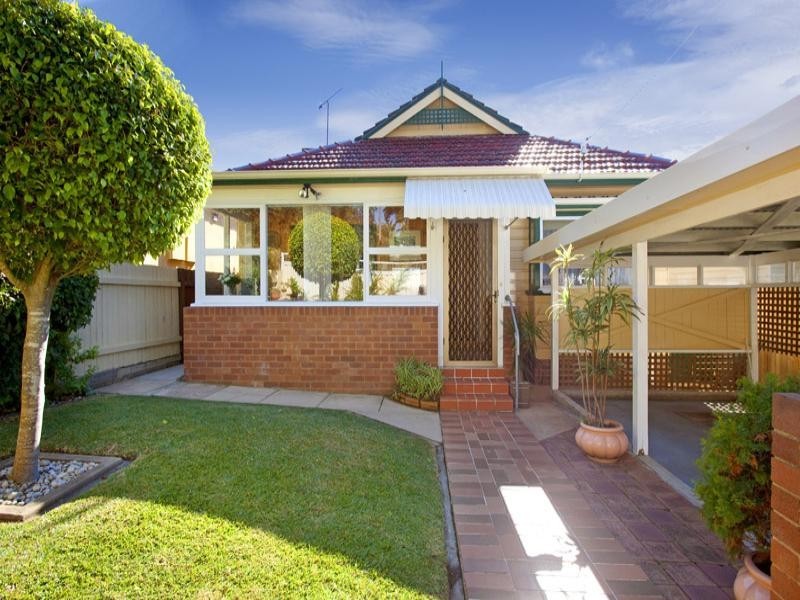 61 Surfers Parade, Freshwater NSW 2096