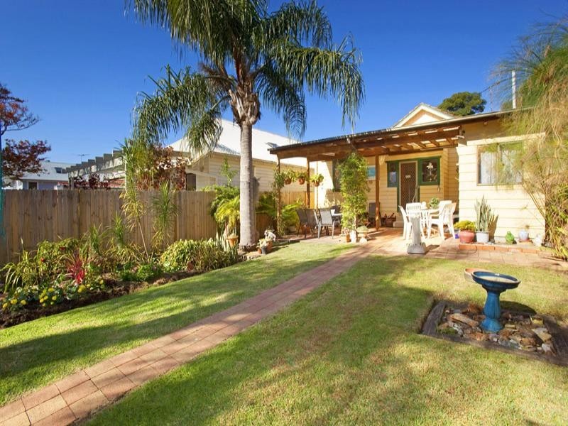 61 Surfers Parade, Freshwater NSW 2096