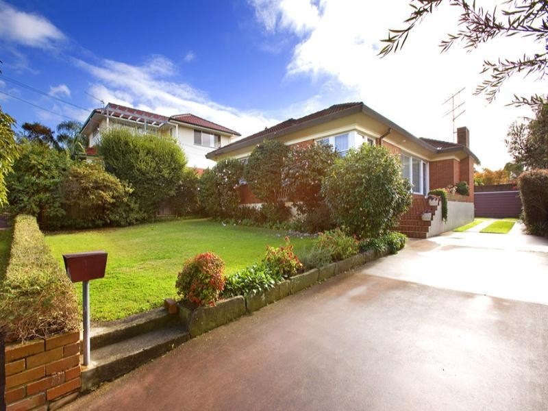 51 Wyadra Avenue, Freshwater NSW 2096