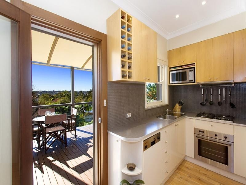 2/105a Soldiers Avenue, Freshwater NSW 2096