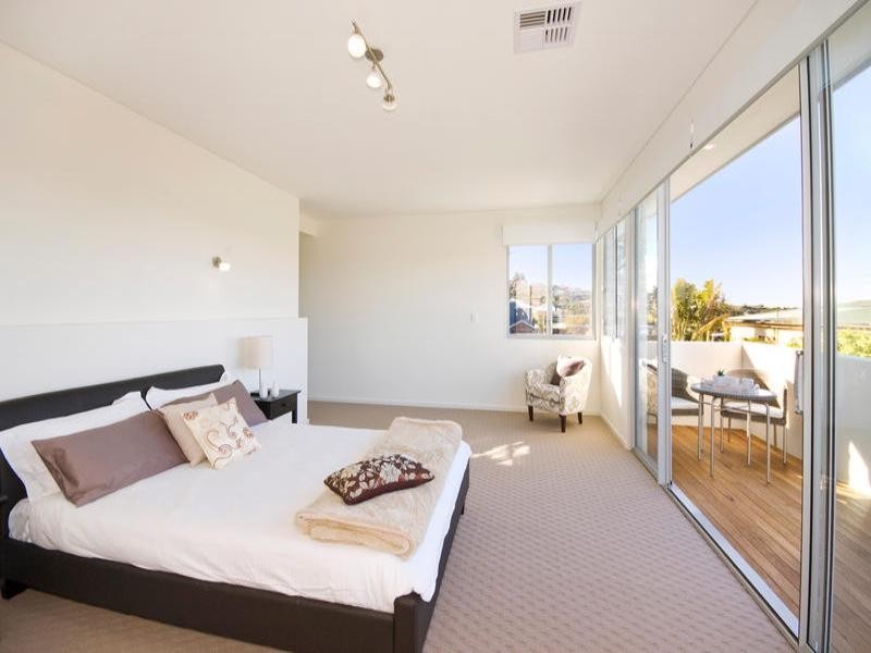 29 Pitt Road, North Curl Curl NSW 2099