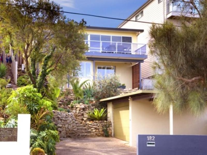 182 Headland Road, North Curl Curl NSW 2099