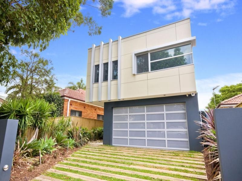 69 Wyuna Avenue, Freshwater NSW 2096