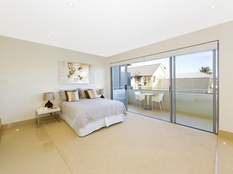 35 Pitt Road, North Curl Curl NSW 2099