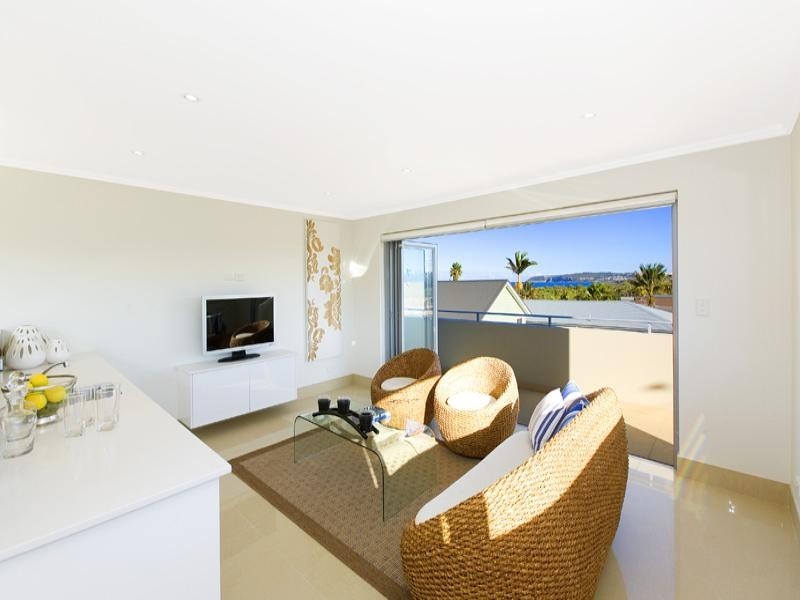35 Pitt Road, North Curl Curl NSW 2099