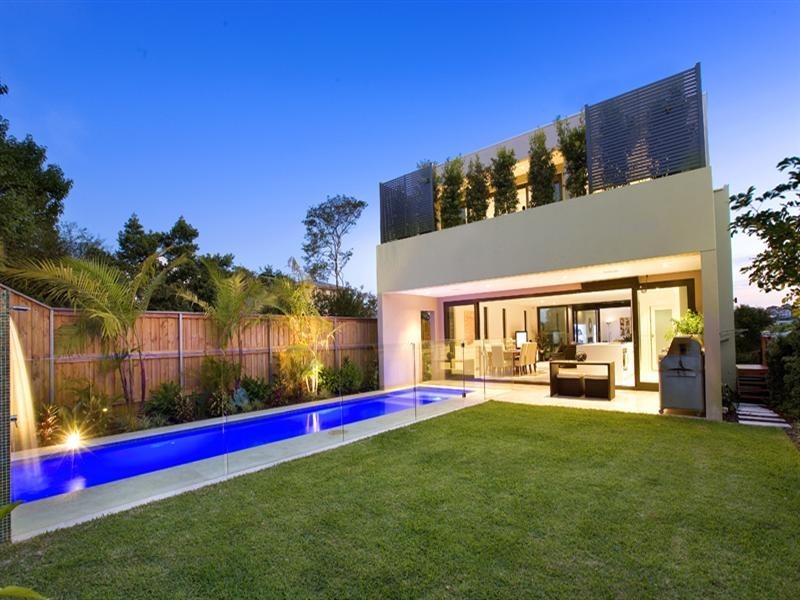 5a Wyuna Avenue, Freshwater NSW 2096