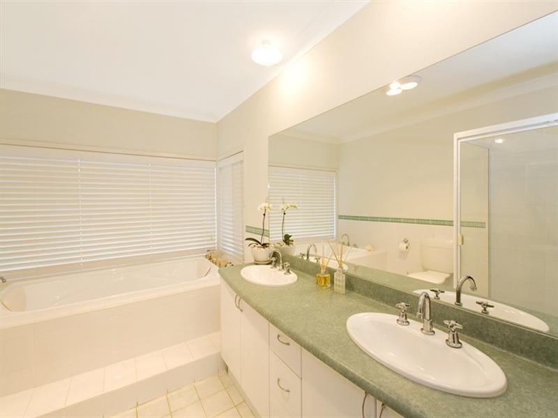 24 Bennett Street, Curl Curl NSW 2096