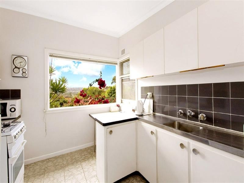 35a The Crescent, Dee Why NSW 2099
