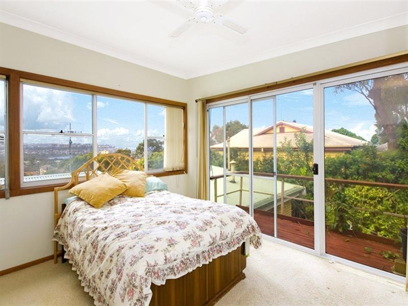 35a The Crescent, Dee Why NSW 2099