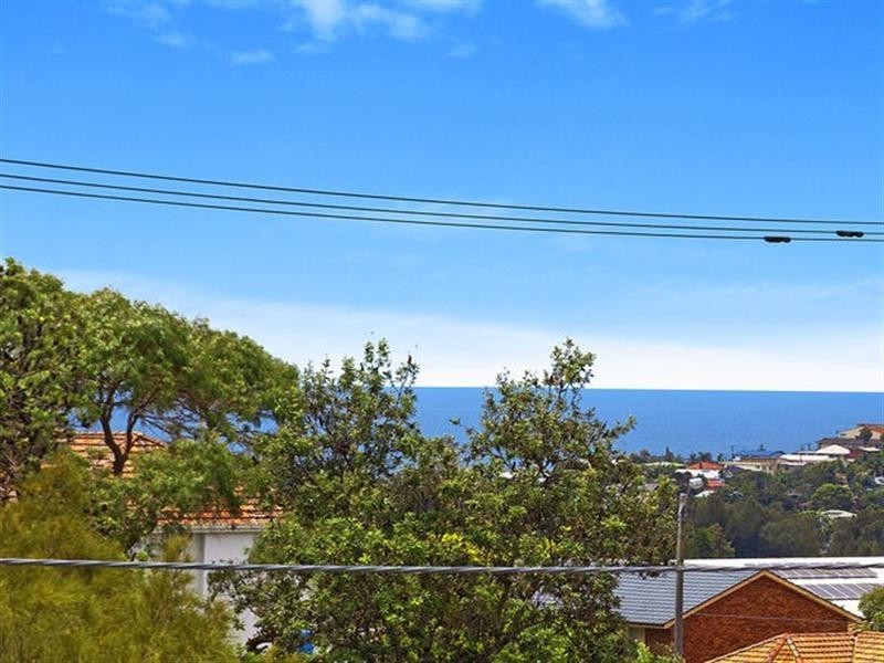 12 Makim Street, North Curl Curl NSW 2099