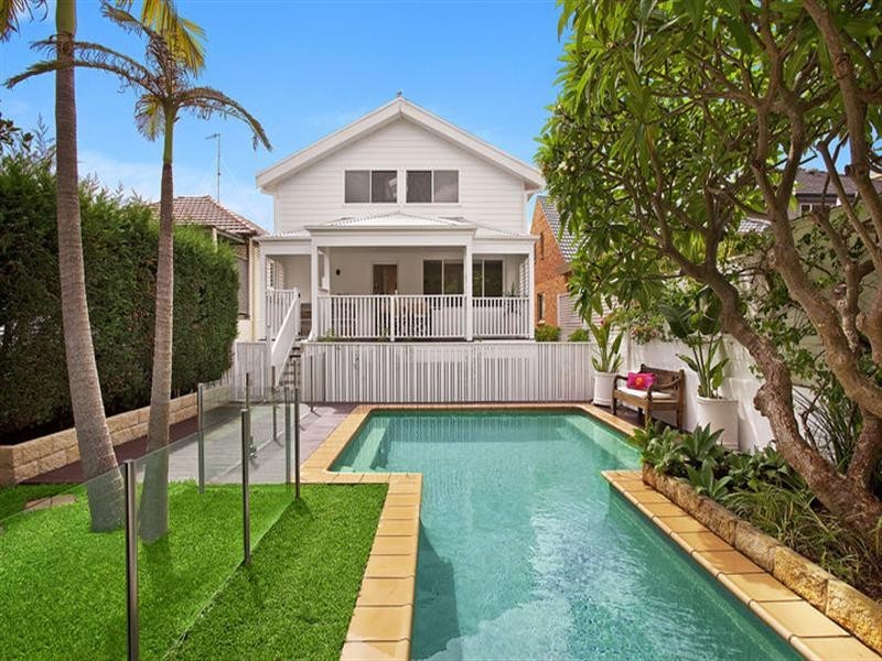 31 Farnell Street, Curl Curl NSW 2096