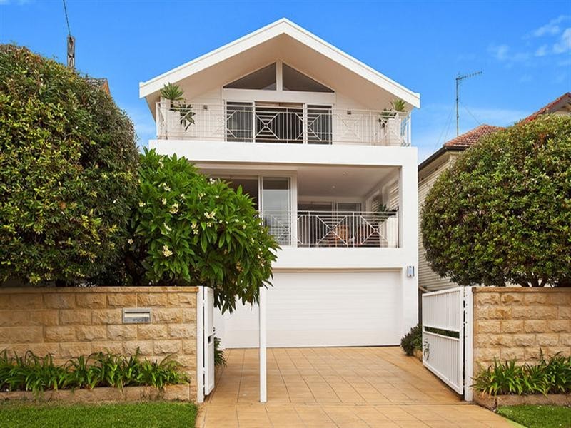 31 Farnell Street, Curl Curl NSW 2096