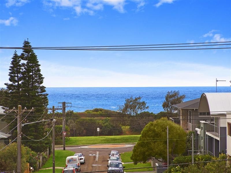 31 Farnell Street, Curl Curl NSW 2096