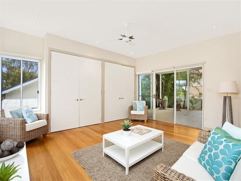 8 Ozone Parade, Dee Why NSW 2099