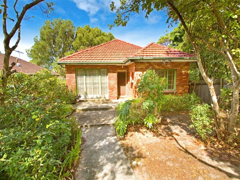 1 Hubert Street, Freshwater NSW 2096