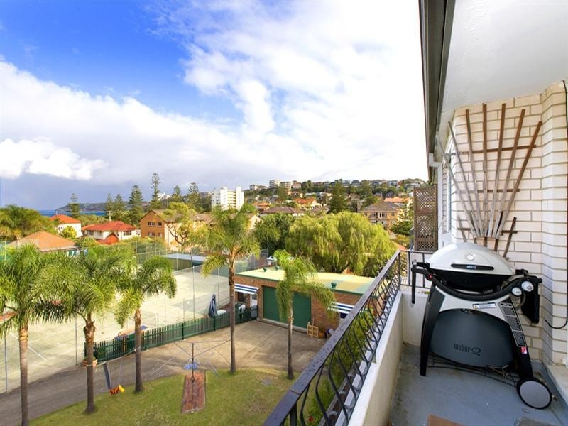 8/15 Ocean View Road, Freshwater NSW 2096
