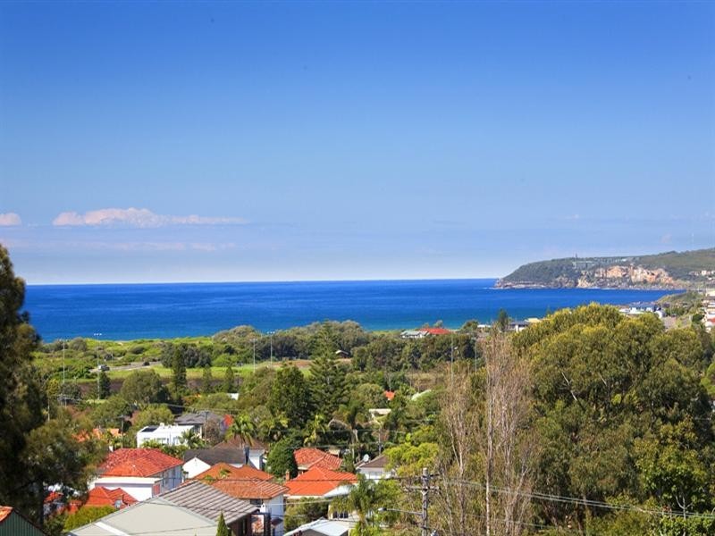 143 Headland Road, North Curl Curl NSW 2099
