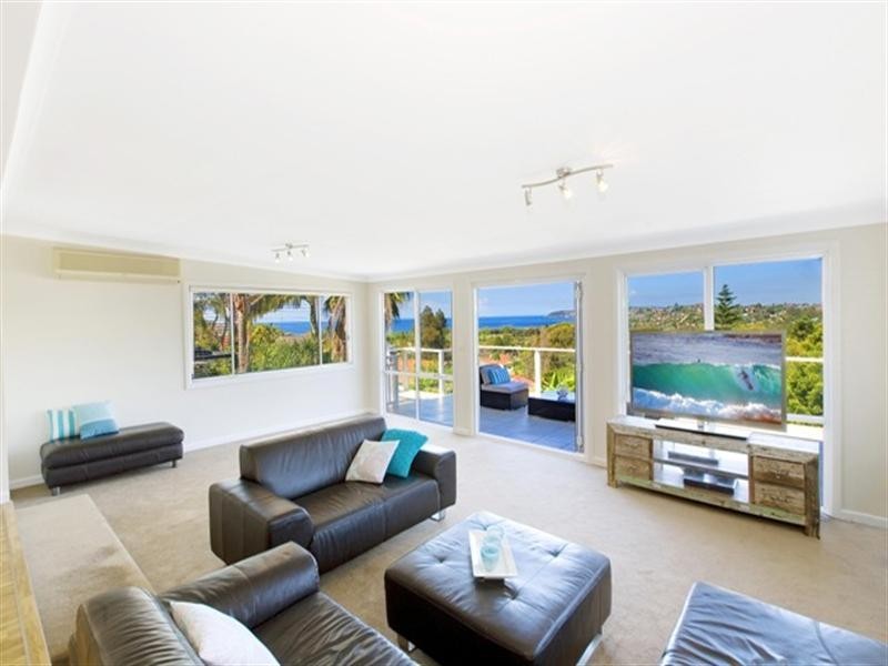 143 Headland Road, North Curl Curl NSW 2099