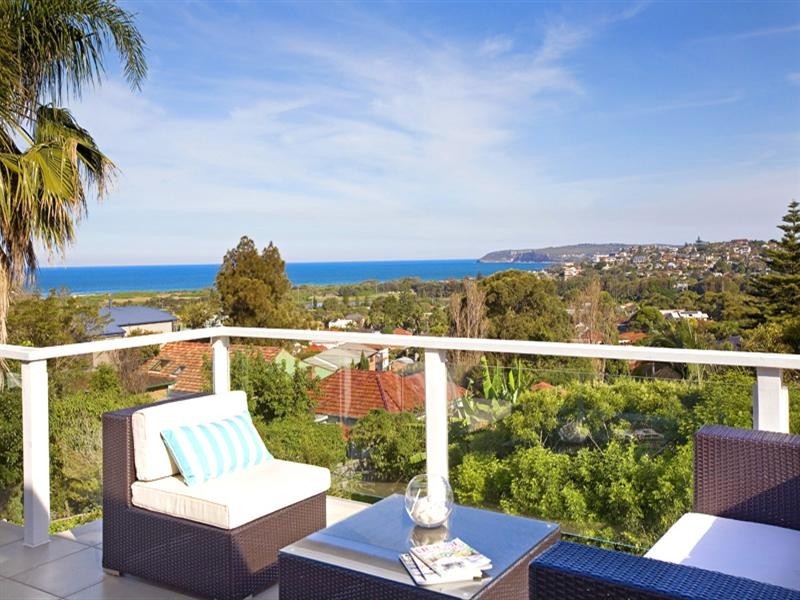 143 Headland Road, North Curl Curl NSW 2099