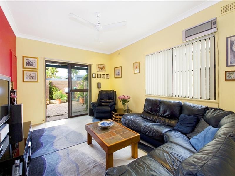 33 Monash Parade, Dee Why NSW 2099
