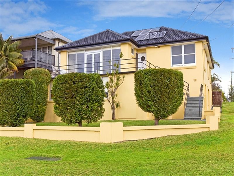 52 Gardere Avenue, Curl Curl NSW 2096