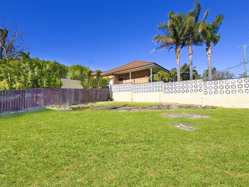 52 Gardere Avenue, Curl Curl NSW 2096