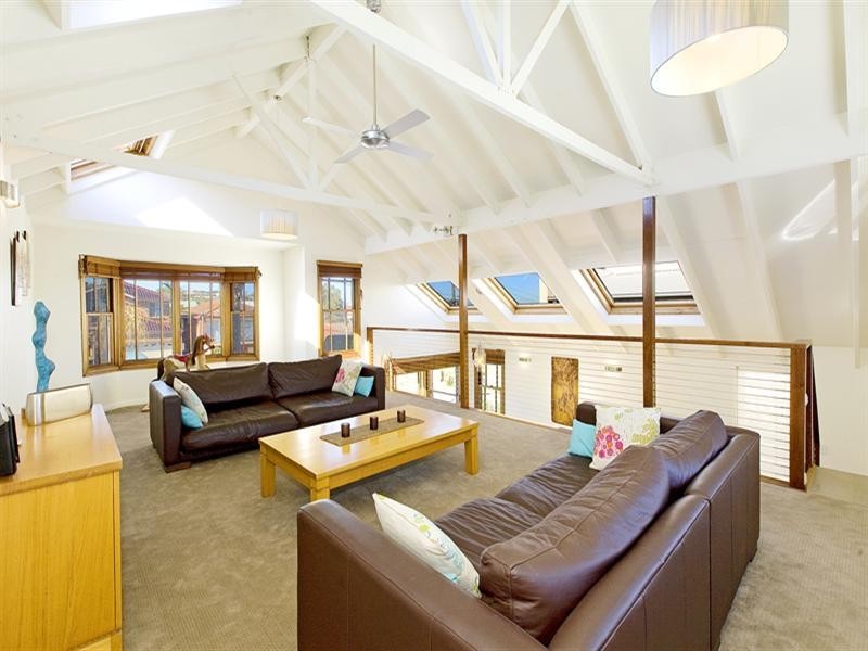 50 Griffin Road, North Curl Curl NSW 2099