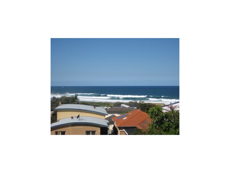 5 Curl Curl Parade, Curl Curl NSW 2096