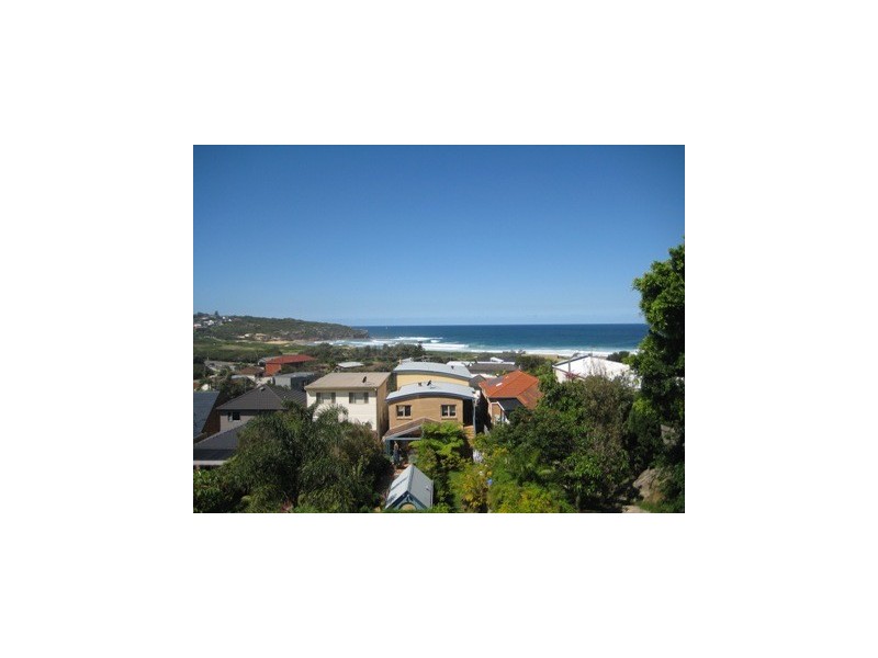 5 Curl Curl Parade, Curl Curl NSW 2096