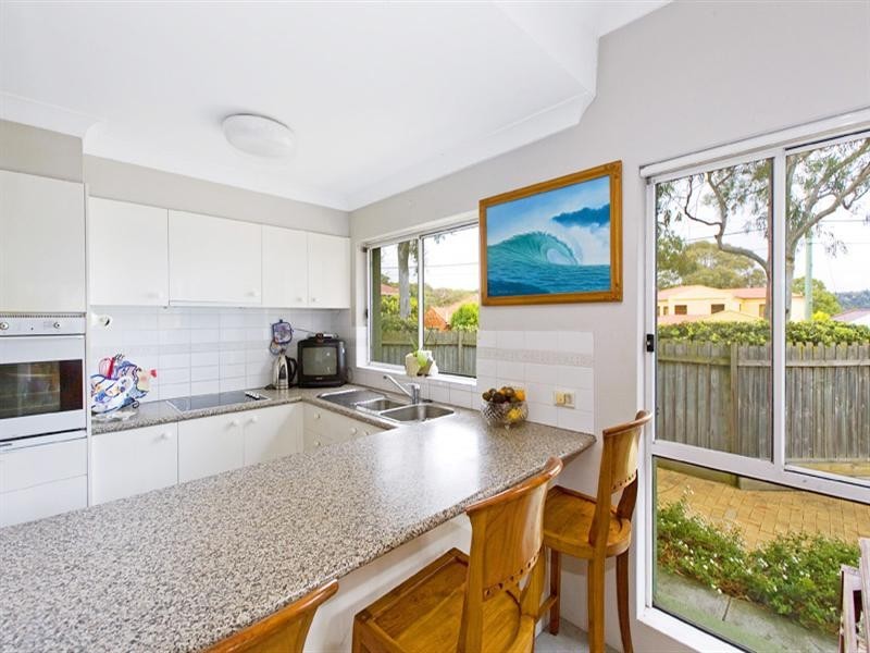 2/59 Robert Street, Freshwater NSW 2096