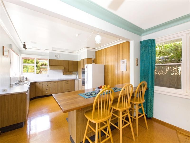 5 Robertson Road, North Curl Curl NSW 2099