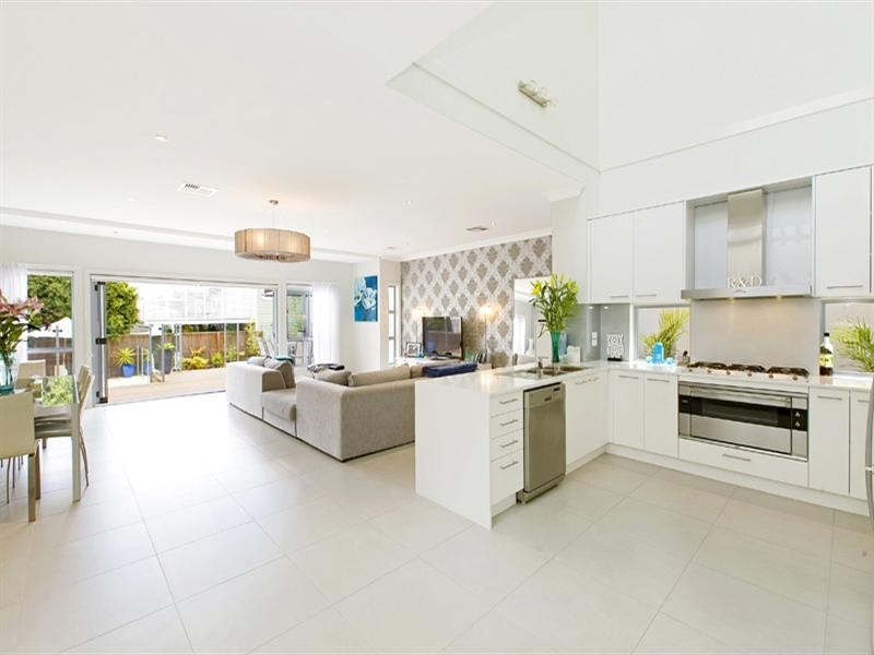 33 Pitt Road, North Curl Curl NSW 2099