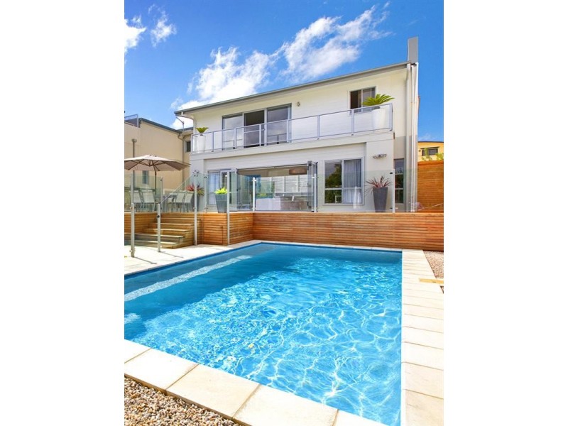 33 Pitt Road, North Curl Curl NSW 2099