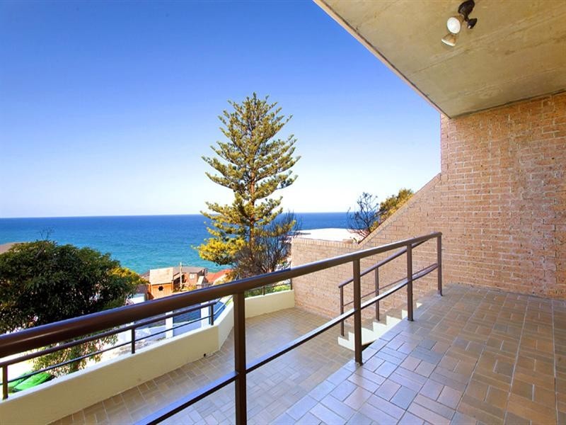 4/4 Coastview Place, Freshwater NSW 2096