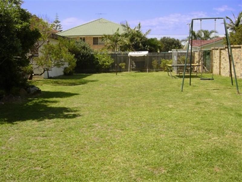 31 Ross Street, North Curl Curl NSW 2099
