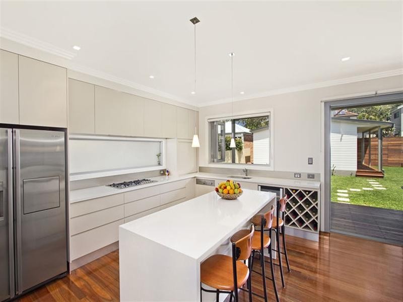 76a Wyuna Avenue, Freshwater NSW 2096