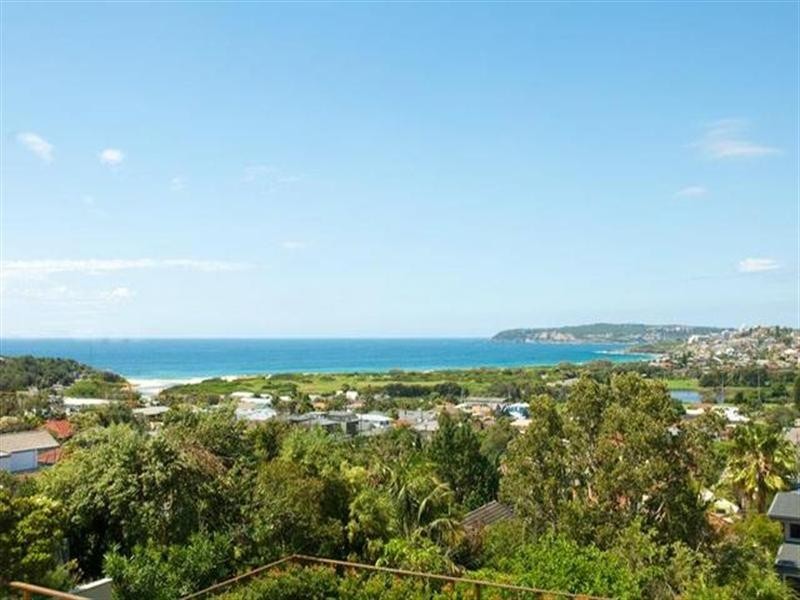 107 Headland Road, North Curl Curl NSW 2099