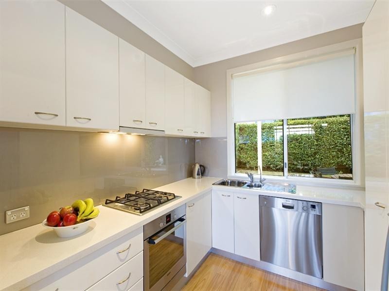 2a Jocelyn Street, North Curl Curl NSW 2099