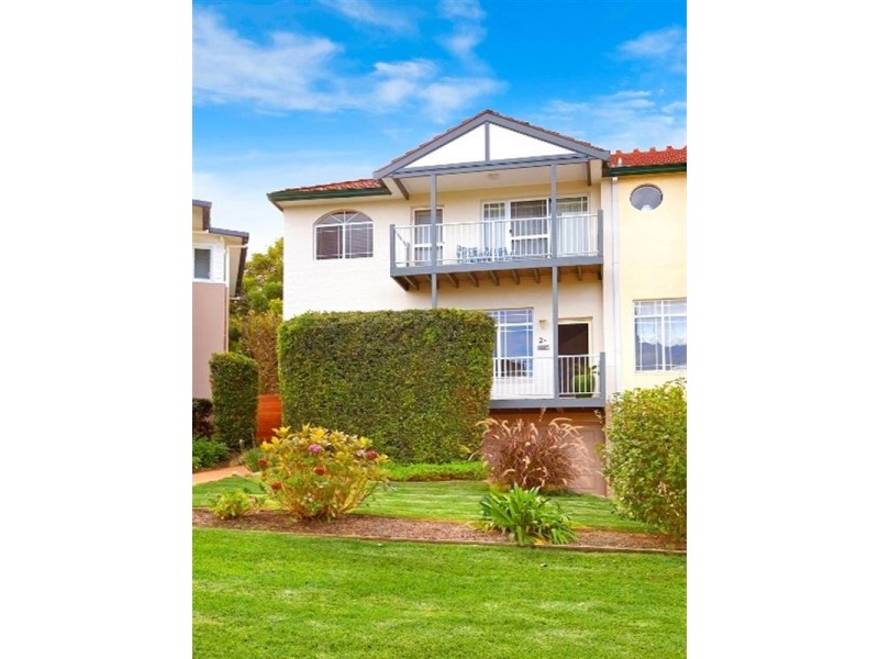 2a Jocelyn Street, North Curl Curl NSW 2099