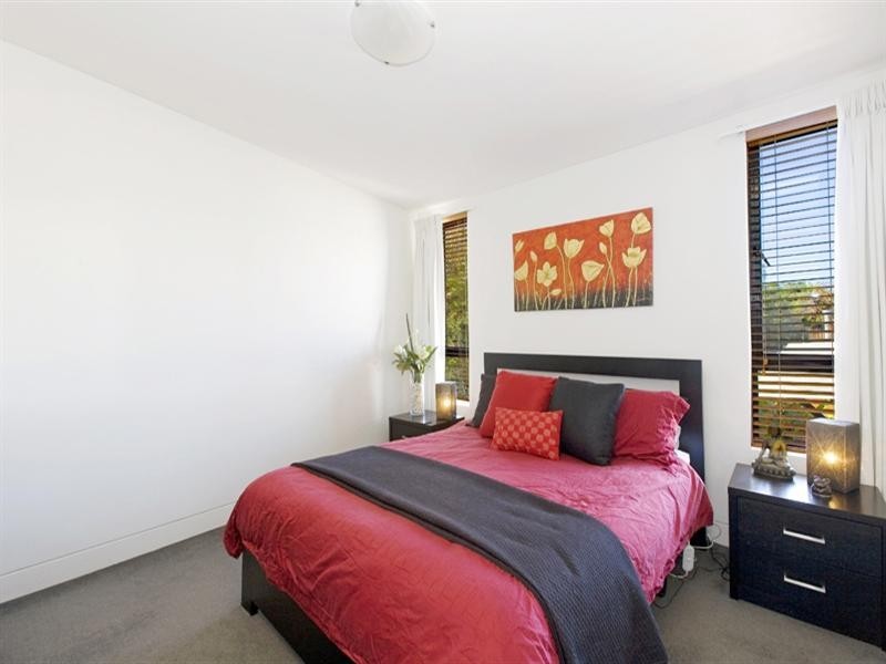 2/150 Pitt Road, North Curl Curl NSW 2099