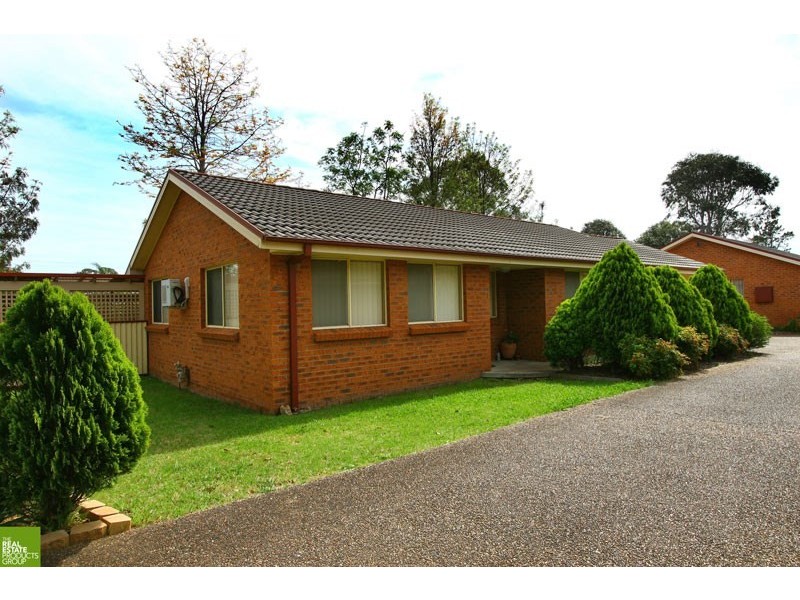 1/8 Calderwood Road, Albion Park NSW 2527