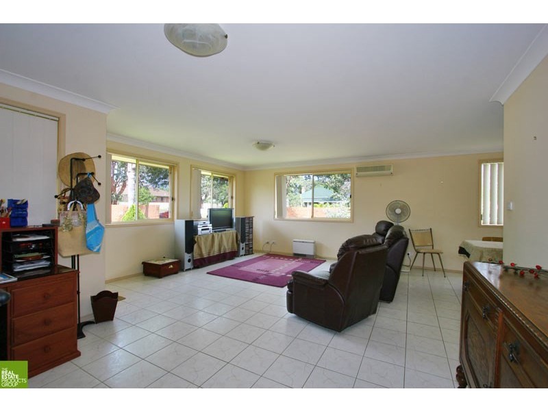 1/8 Calderwood Road, Albion Park NSW 2527