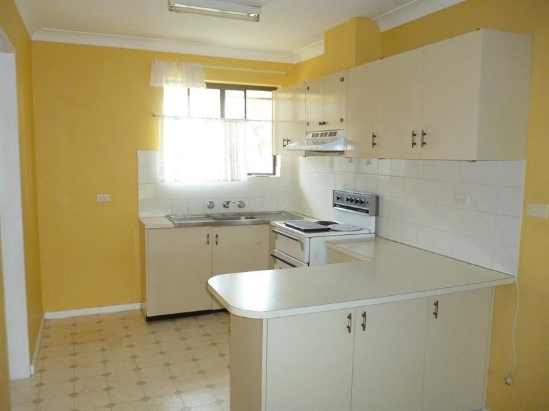 4/11 Windle Street, Lake Illawarra NSW 2528